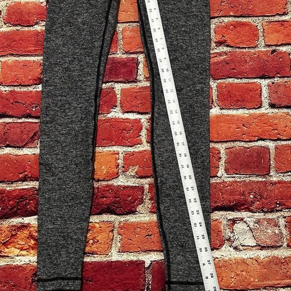Lululemon leggings size 6 - Picture 6 of 10